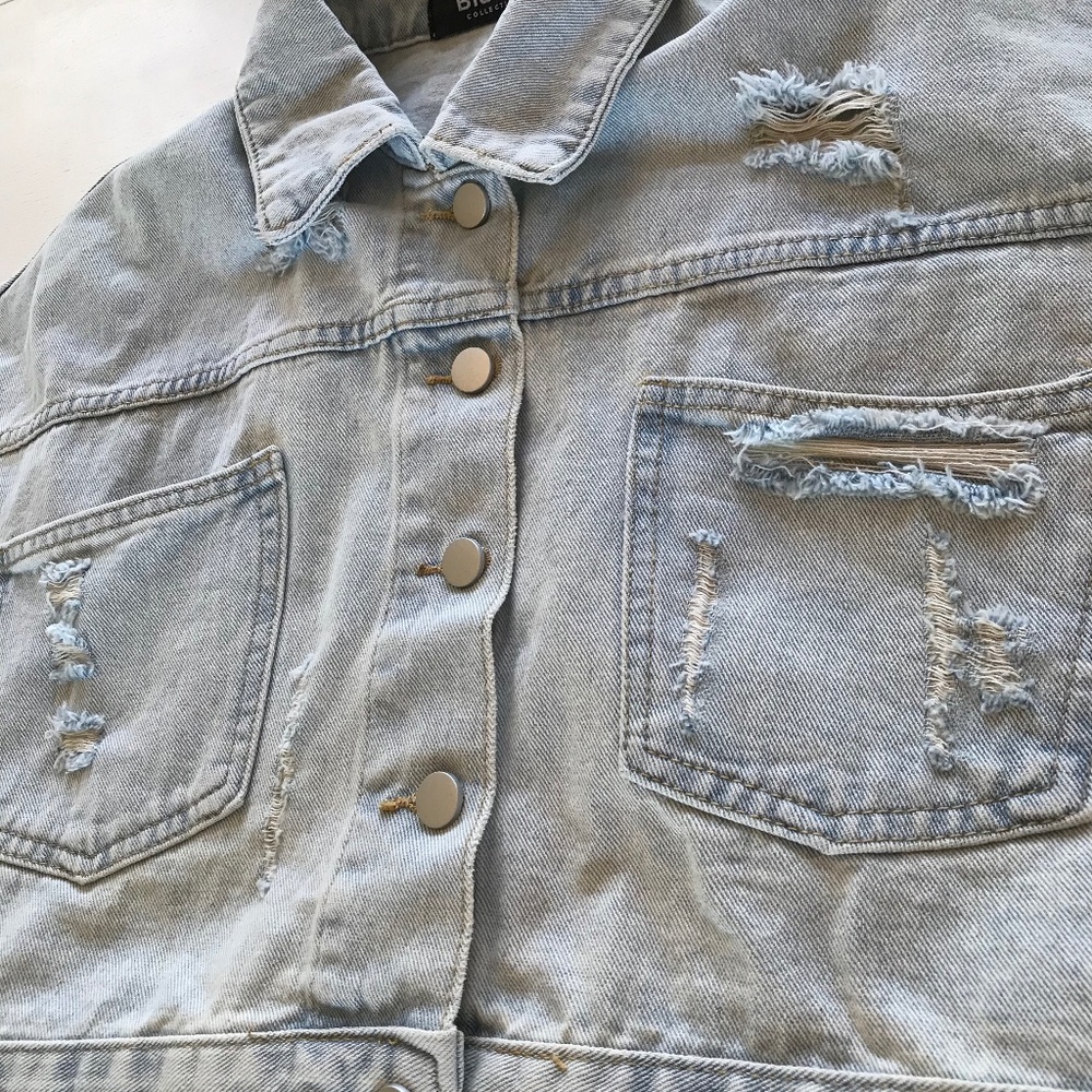 BLUE B. BUCKLE RHINESTONE FRINGE DENIM JACKET S/M LIGHT WASH CONCERT WESTERN - Picture 5 of 13